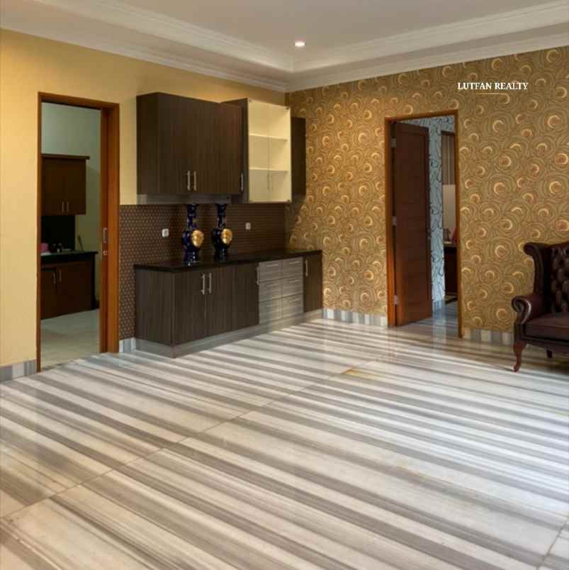 rumah secondary dalam cluster dekat tol andara