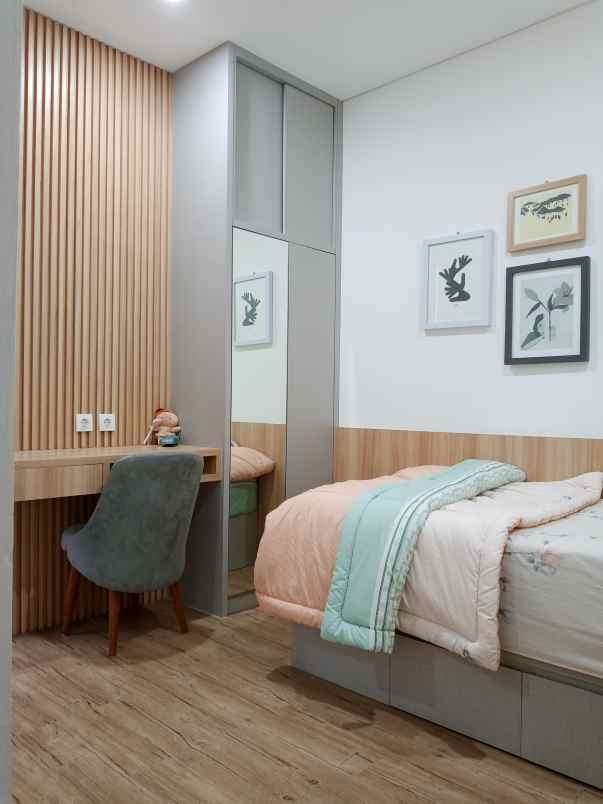 rumah selangkah ke jakarta