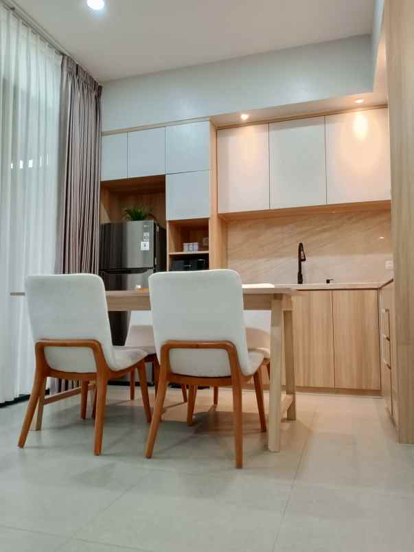 rumah selangkah ke jakarta