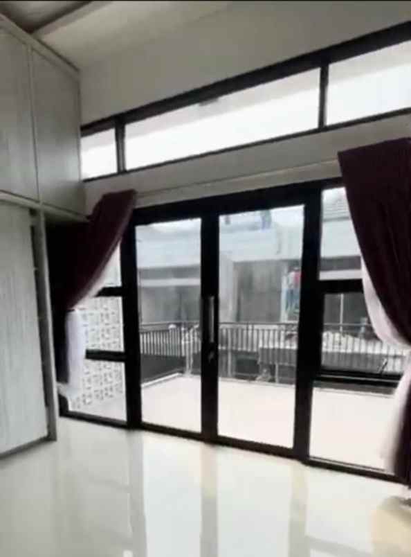 rumah siap huni 2 lantai dalam cluater di tanah baru