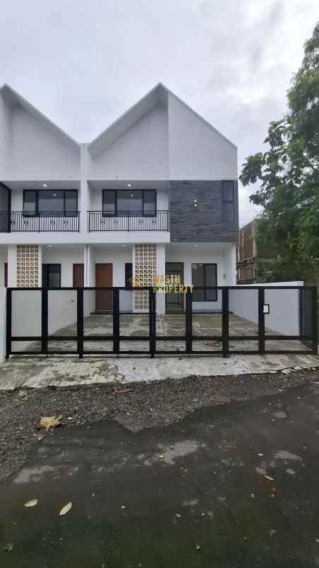 rumah siap huni 2 lantai dekat maguwoharjo sleman