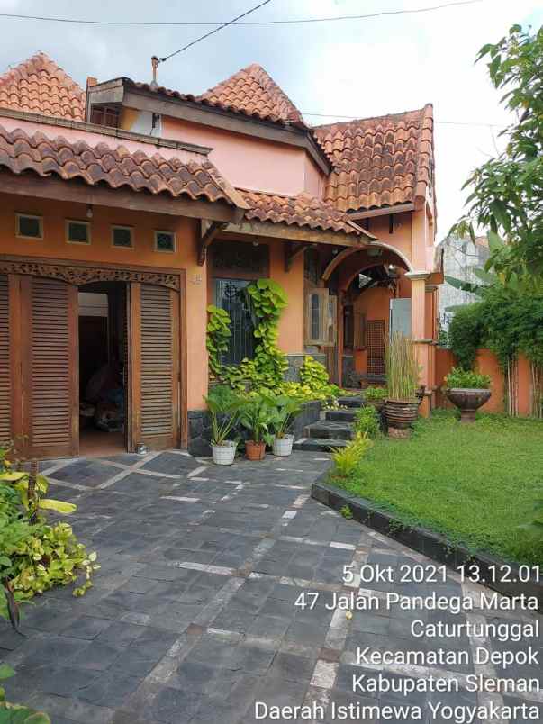 rumah siap huni 2 lantai di lokasi premium sleman