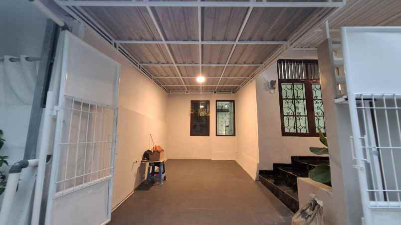 rumah siap huni dalam perumahan di dekat condong catur