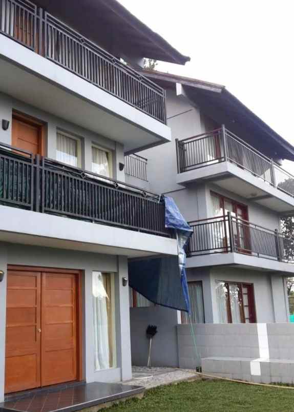 rumah singgasana pradana moh toha