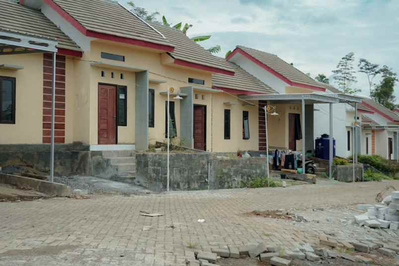 rumah subsidi minimalis bebas banjir keamanan 24 jam