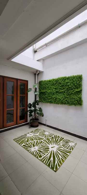 rumah tinggal masih bagus dengan private swimming pool