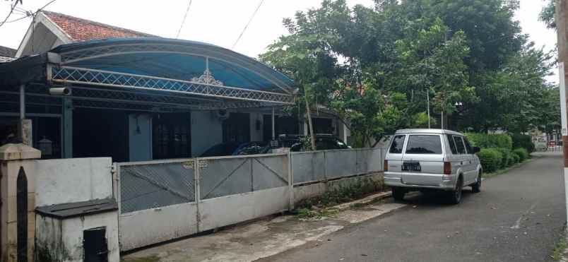 rumah tua hitung tanah di cilandak jakarta selatan