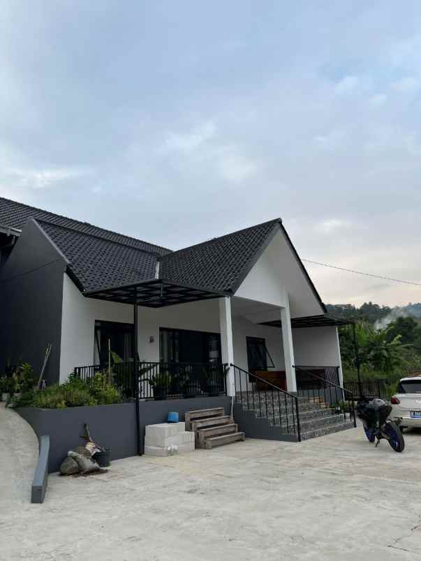 rumah ujungberung