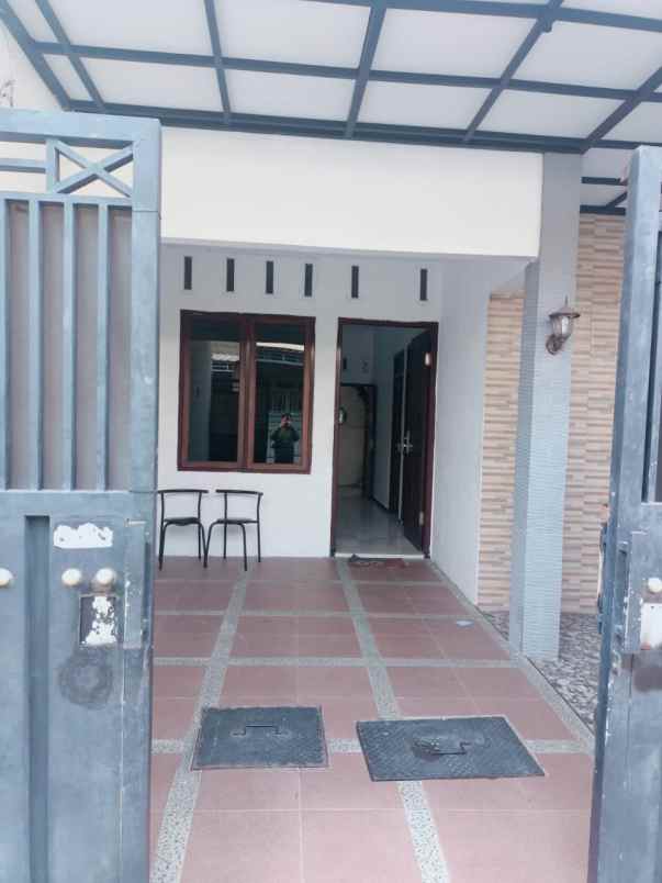 rumah under 1m jalan libra karang empat surabaya timur