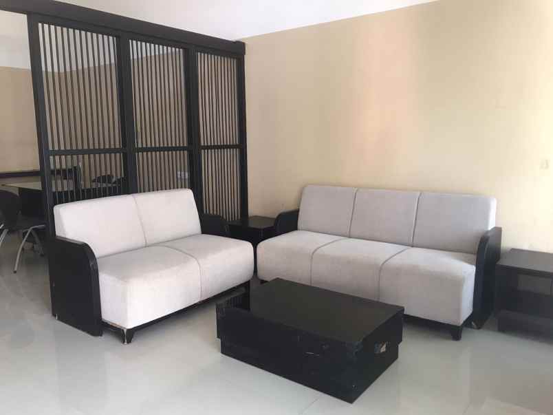 sukolilo dian regency siap huni full furnish