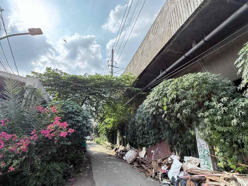 tanah bonus bangunan strategis menteng jakarta pusat