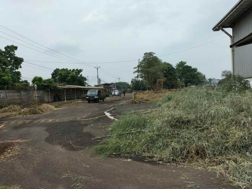 tanah dan bangunan pabrik di gunung sindur