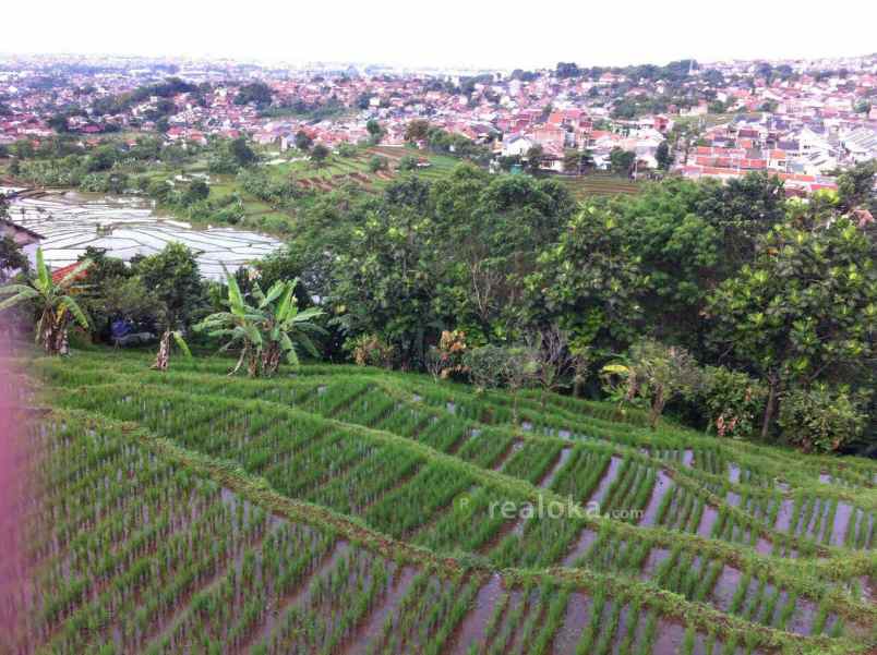 tanah ujung berung ujung