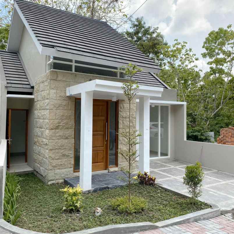 terjual 5 unit rumah tinggal 1 unit rumah tersisa