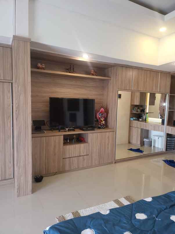 villa mewah fully furnished dekat pantai melasti bali