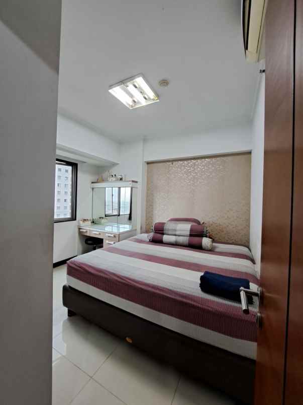 apartemen waterplace tower e semi furnished lantai 17