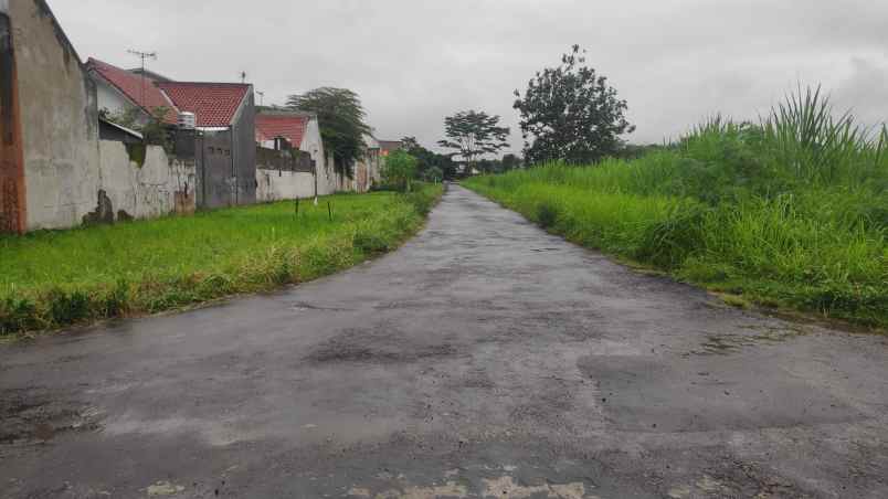 dekat uty tanah kavling shm 5 menit terminal jombor