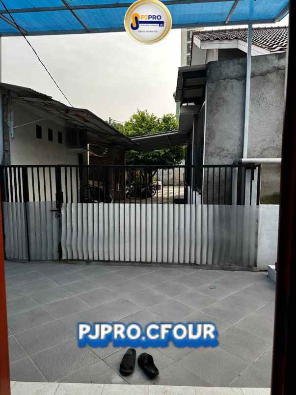 dijual 1 unit rumah daerah jatimakmur pondok gede
