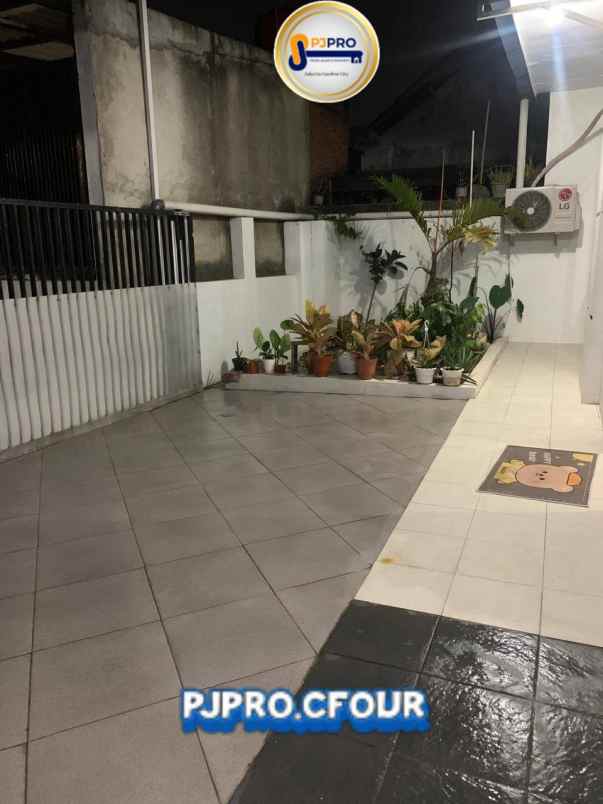 dijual 1 unit rumah daerah jatimakmur pondok gede