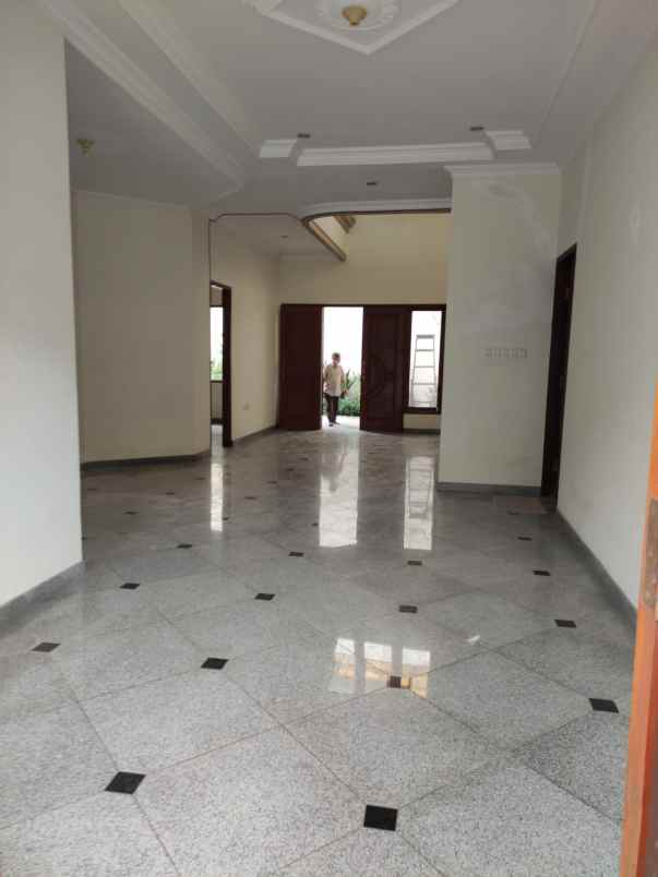 dijual apartemen kertajaya indah