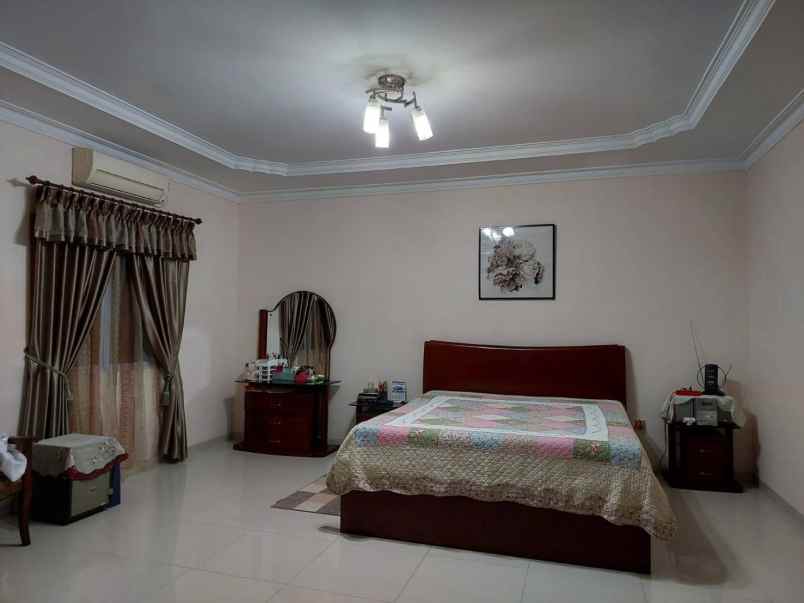 dijual cepat rumah 2 lantai di bellavista batam center