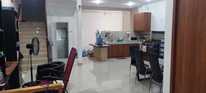 dijual cepat rumah komplek villa arteri kebon jeruk