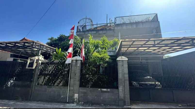 dijual cepat rumah siap huni di lokasi asri strategis