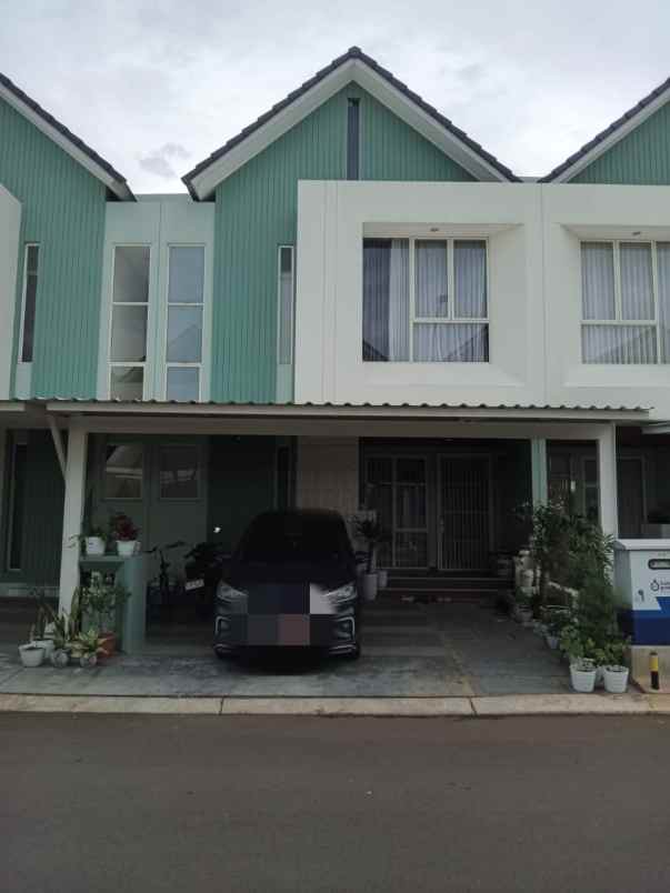 dijual cepat rumah suvarna sutera cluster catriona