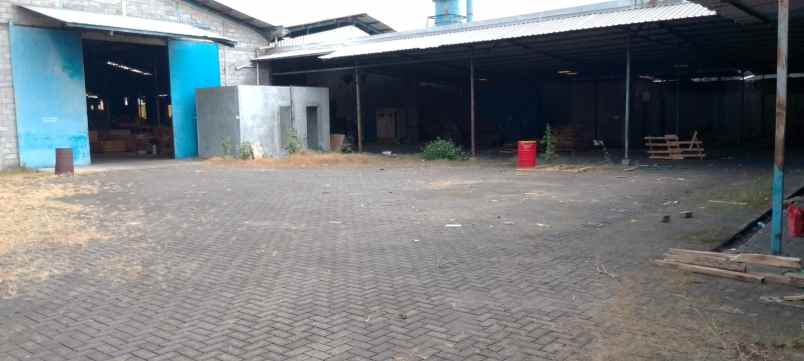 dijual gudang di lawang