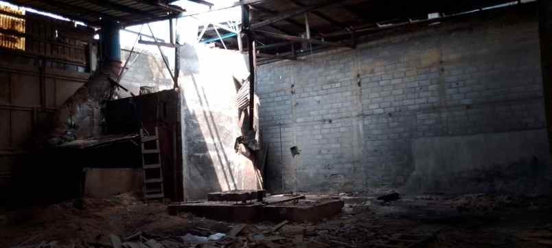 dijual gudang di lawang