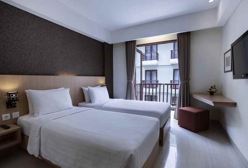 dijual hotel ji sunset road seminyak