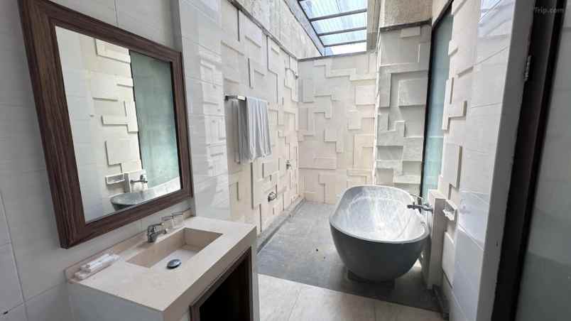 dijual hotel jimbaran kec kuta selatan