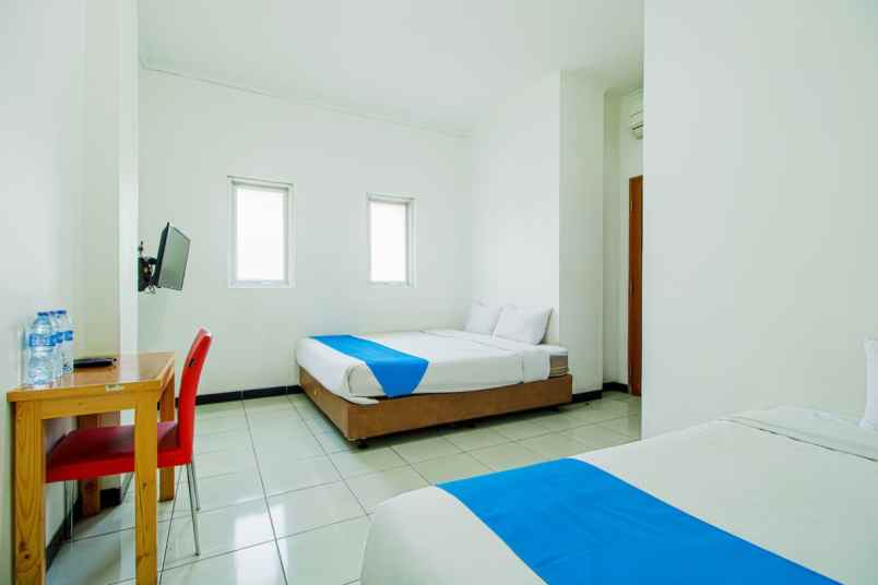 dijual hotel jl raya husein