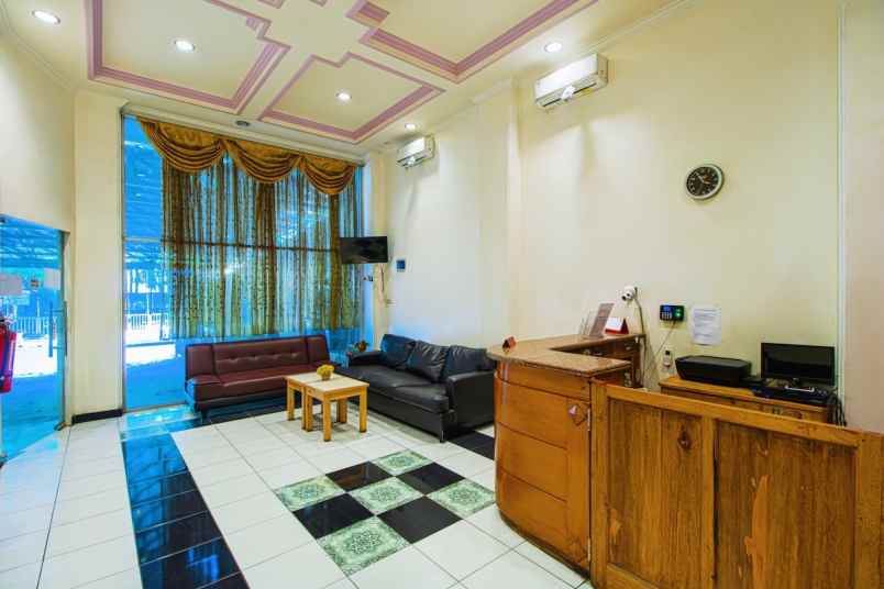 dijual hotel jl raya husein