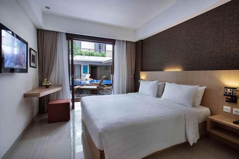 dijual hotel jl sunset road seminyak