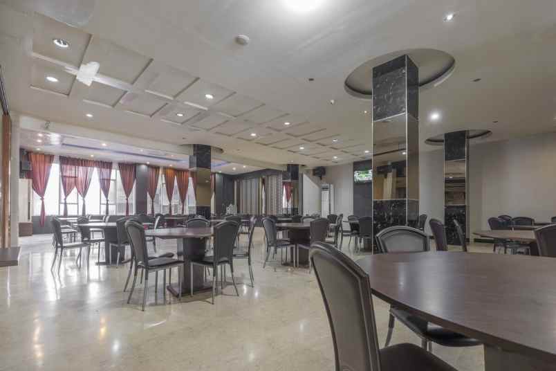 dijual hotel melayu baru kec wajo kota