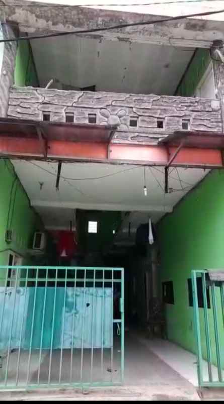 dijual kontrakan 20 pintu