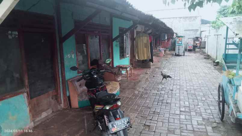 dijual kontrakan 8 pintu 329 m2 pedurenan kota bekasi