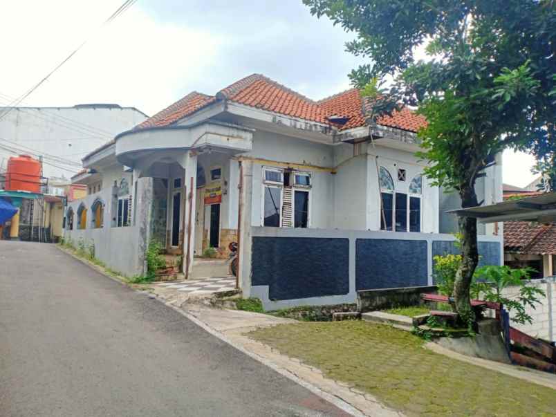 dijual kost banyumanik