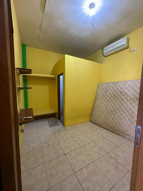 dijual kost bintaro