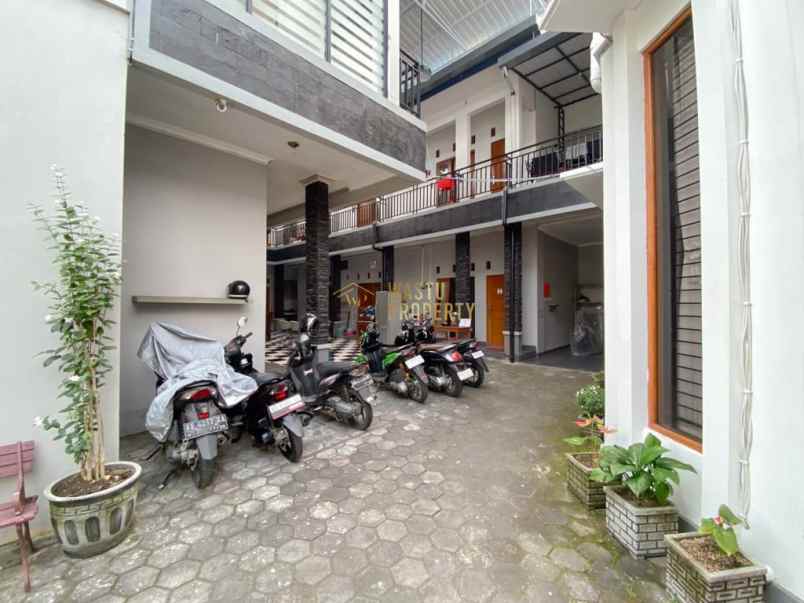 dijual kost caturtunggal kec depok
