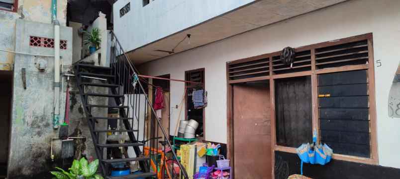 dijual kost jl anggrek 5 kuningan