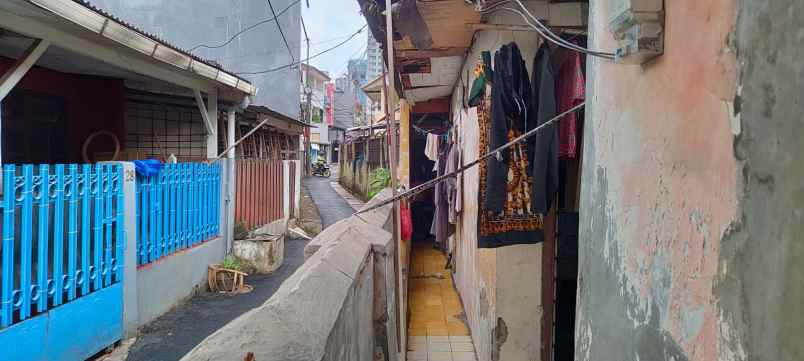 dijual kost jl anggrek 5 kuningan