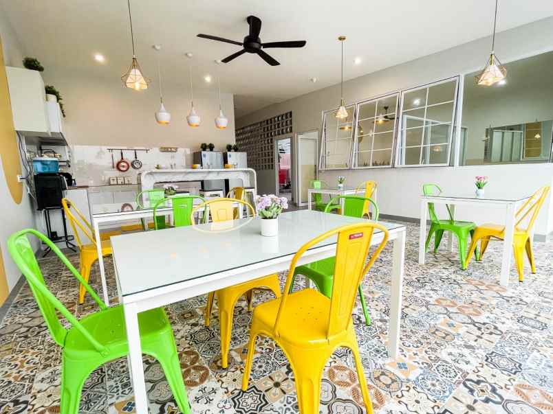 dijual kost jl mangga besar taman sari