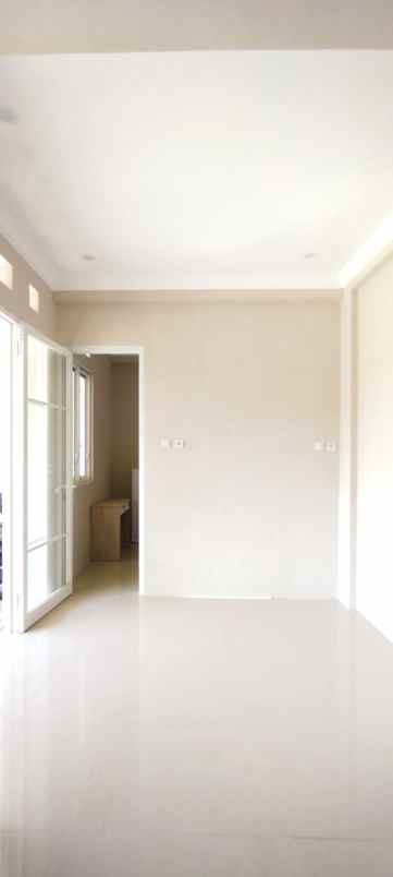 dijual kost jln tapaksiring samaan