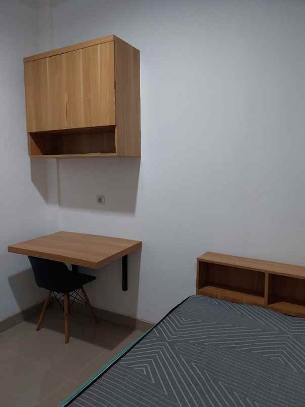 dijual kost kukusan kelurahan