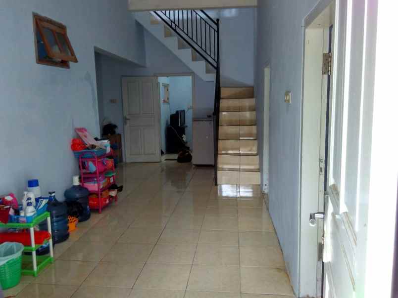 dijual kost mayjend pandjaitan