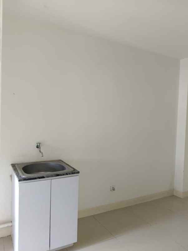 dijual murah apartment green pramuka city kosongan