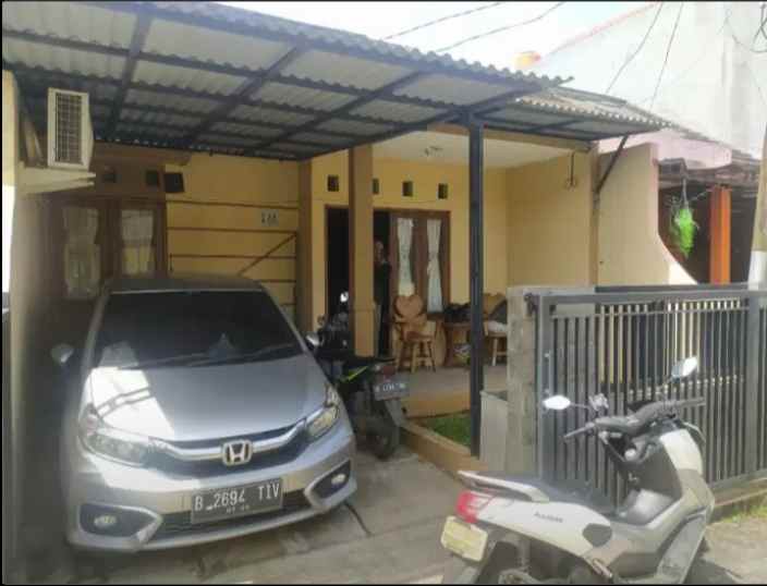 dijual perum gria insani 2