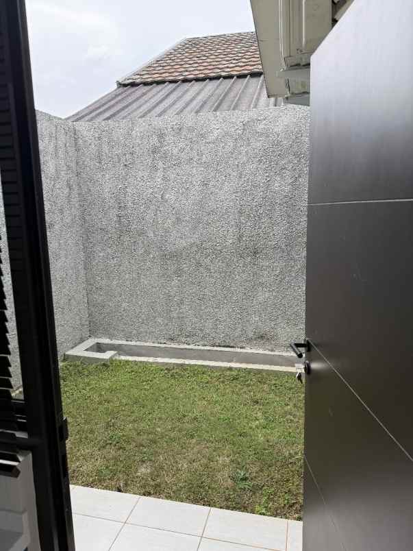 dijual perumahan h city sawangan